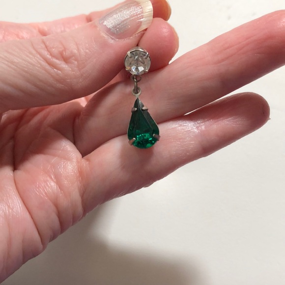 Gorgeous Green Rhinestone Drop Earrings - Picture 2 of 2